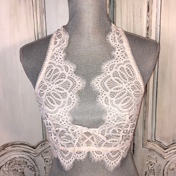 Gorgeous No Tags Cream Racer Back Lacey Bralette - Picture 1 of 7